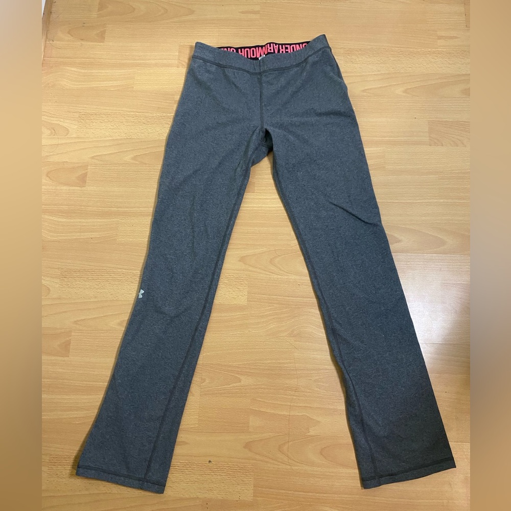 XS Under Armour Grey Flare Leggings